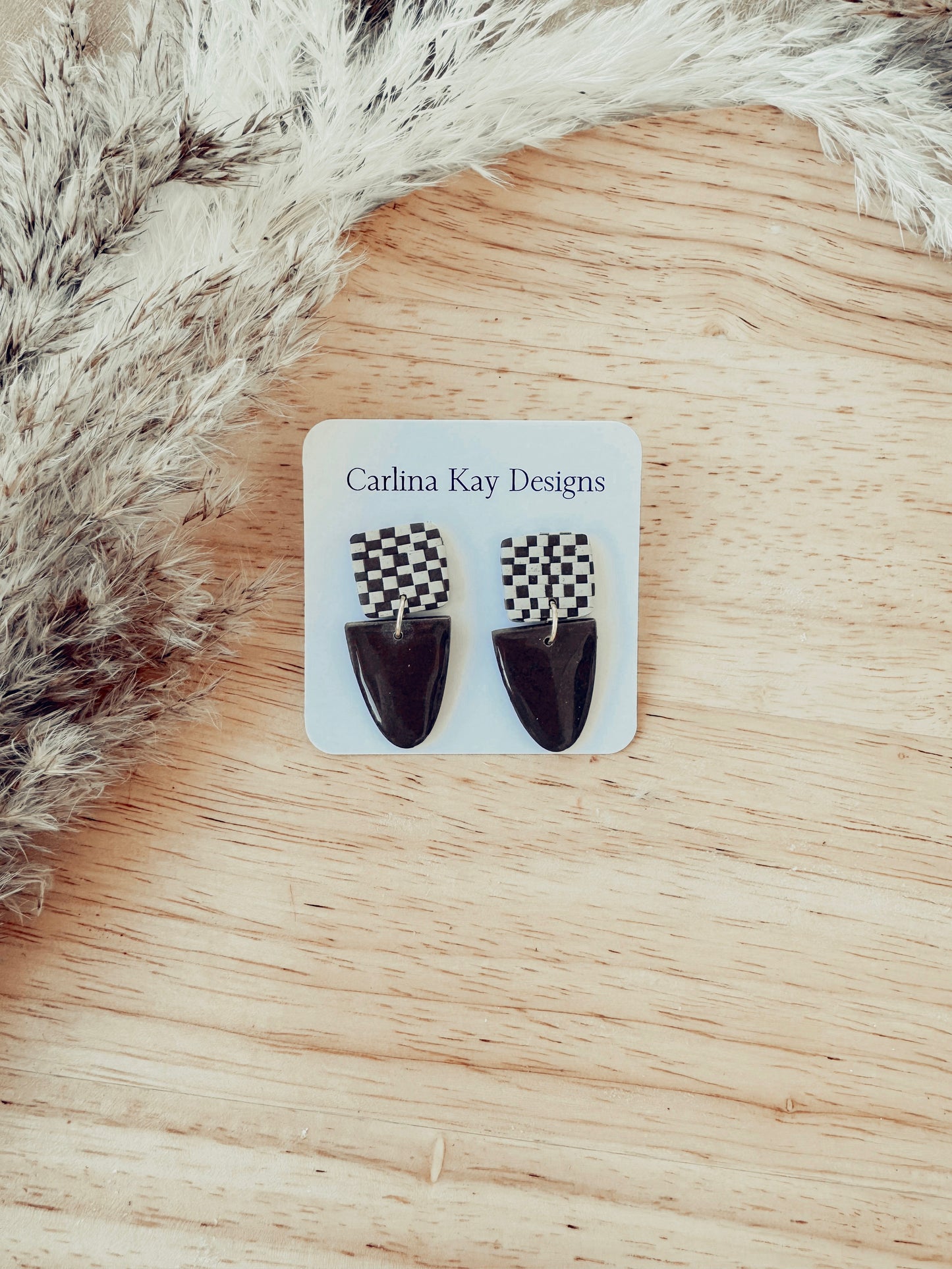 Dark brown and checkered Drops