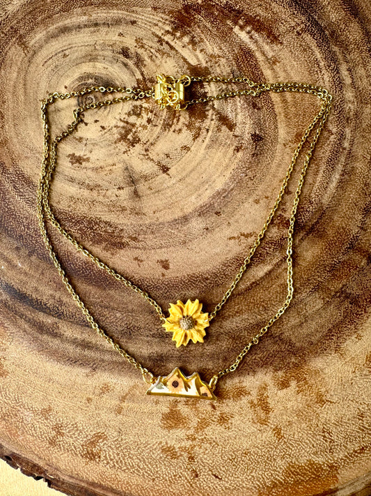 Sunflower and Mountain necklace set