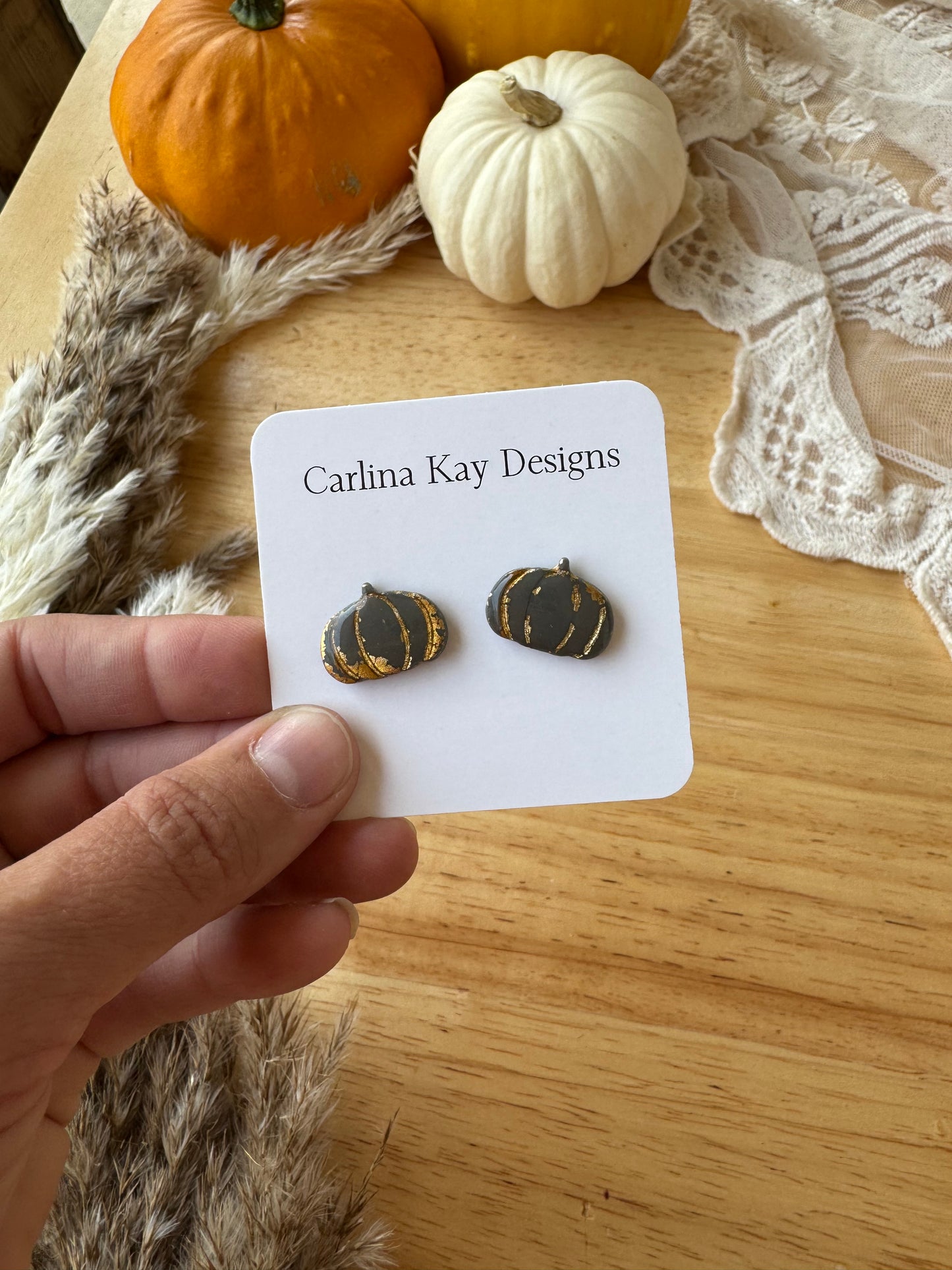 Fancy pumpkin stud earrings