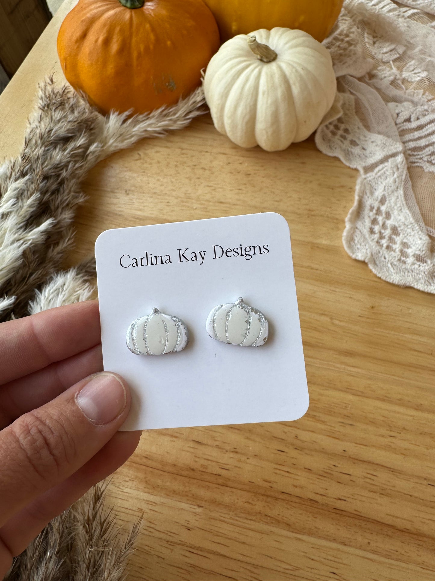 Fancy pumpkin stud earrings